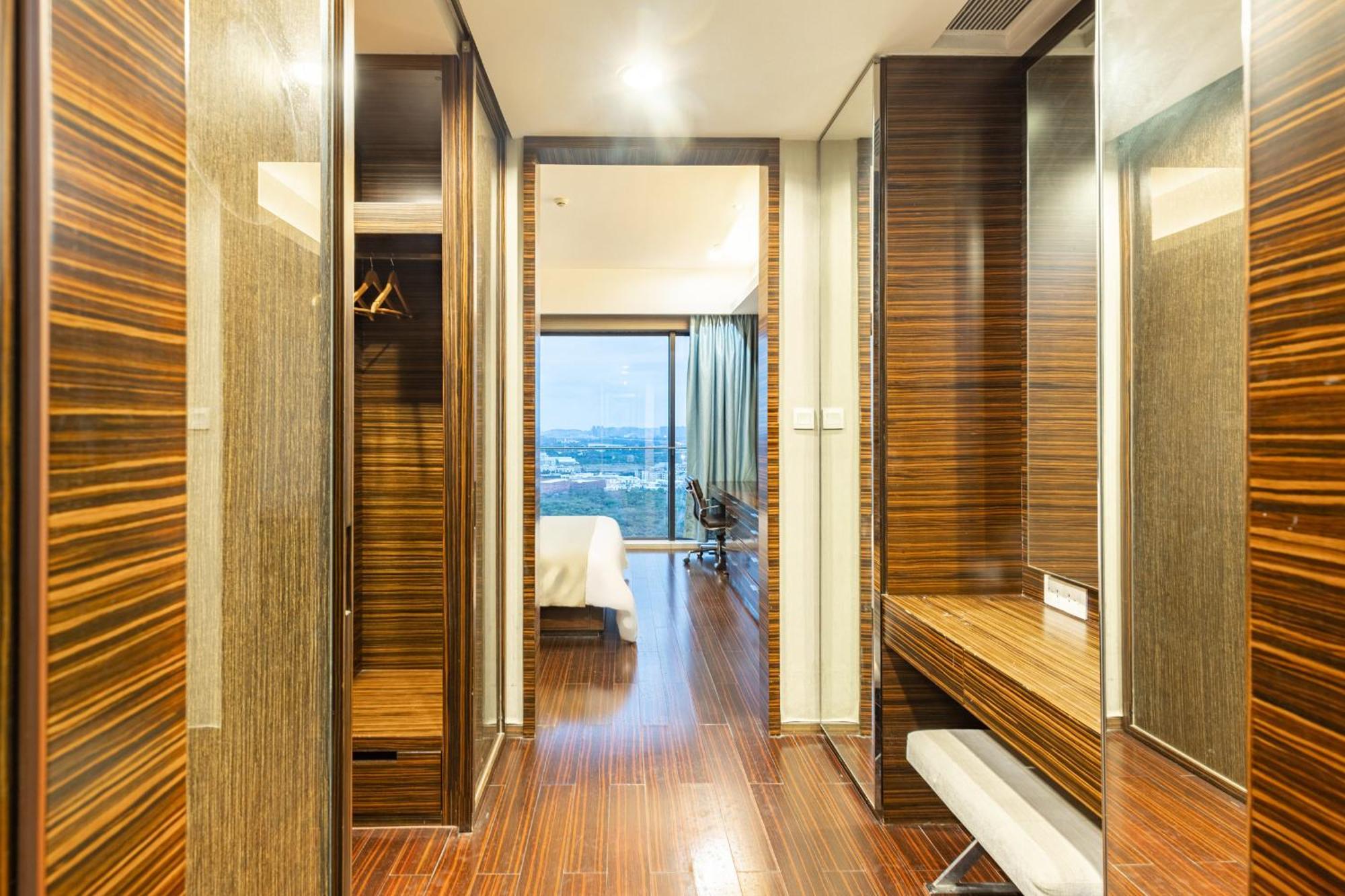 Guangzhou Xing Yi International Apartment - Poly World Branch Екстериор снимка
