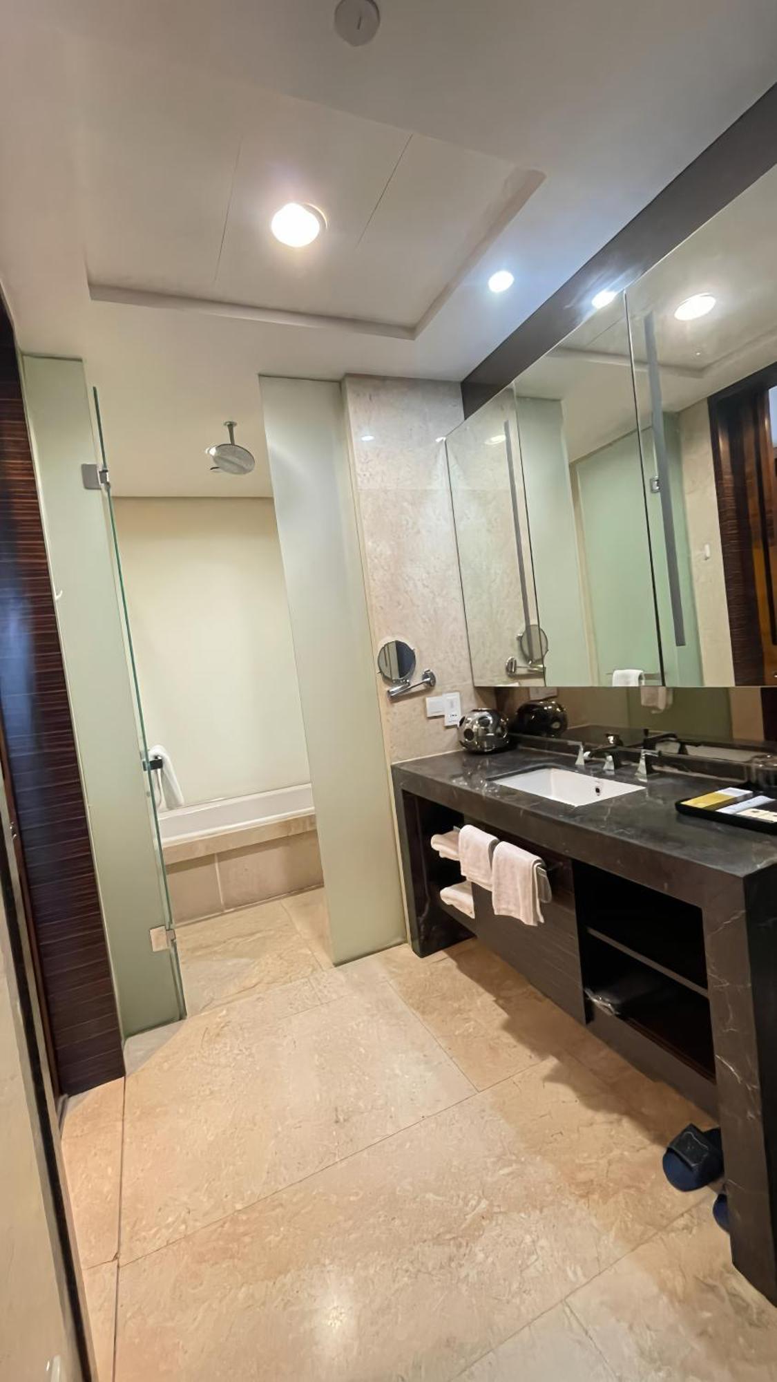 Guangzhou Xing Yi International Apartment - Poly World Branch Екстериор снимка
